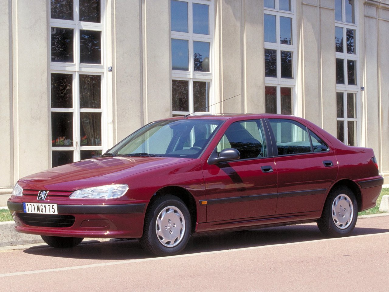 All photos, interior and exterior Peugeot 406 I Sedan 1995